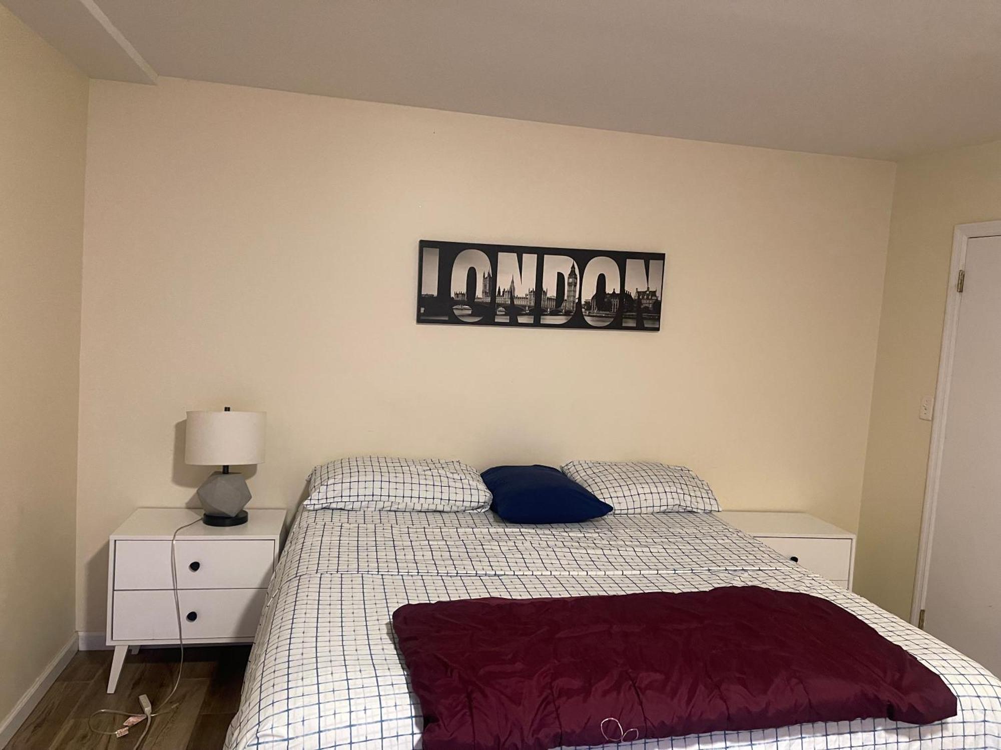Peculiar 96 Apartment