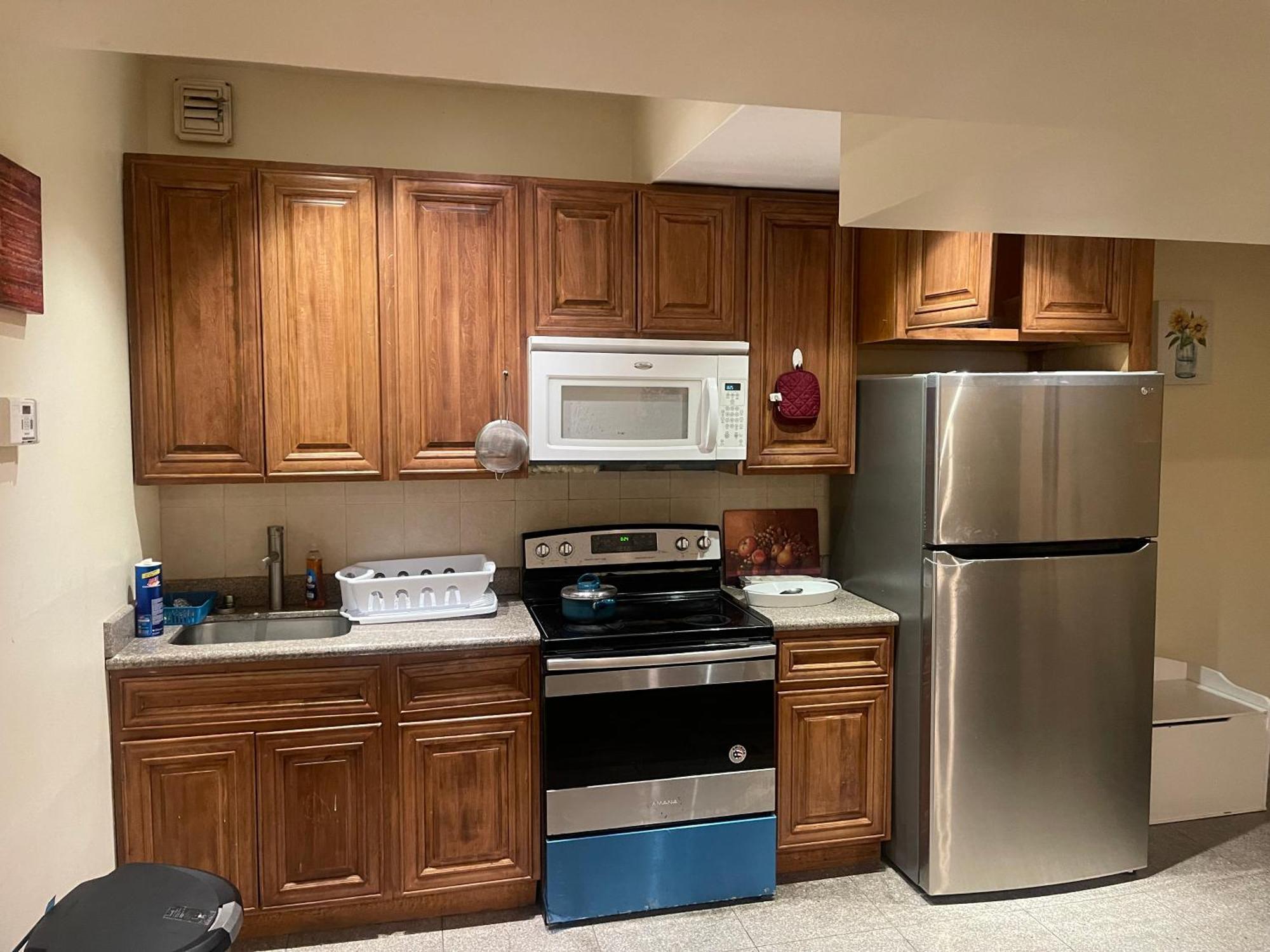 Apartment Peculiar 96